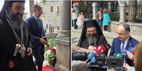 Pritja e Pashkës në Mitropolinë e Shenjtë Korçë!