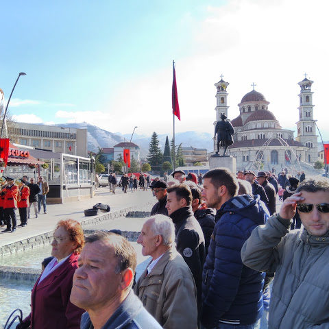 Ceremonia e Bekimit të Flamurit me rastin e Festave Kombëtare!