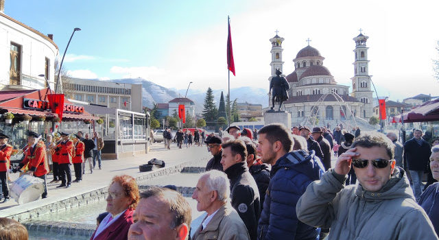 Ceremonia e Bekimit të Flamurit me rastin e Festave Kombëtare!